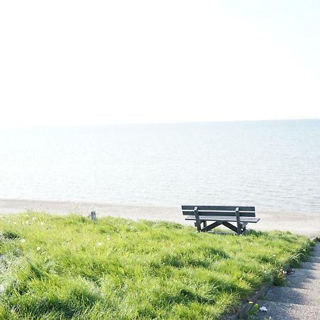 Vakantieverblijf Aan De Dijk Hotel Hippolytushoef ภายนอก รูปภาพ